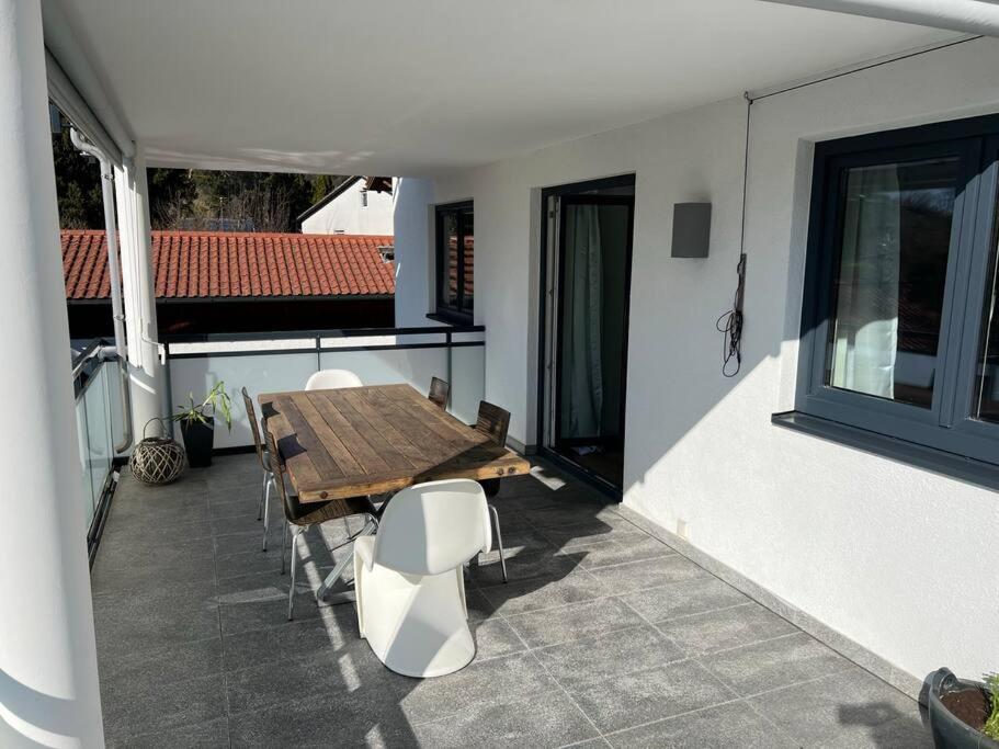 Gemuetliche Wohnung Mit Grosser Terrasse Bruckmühl エクステリア 写真