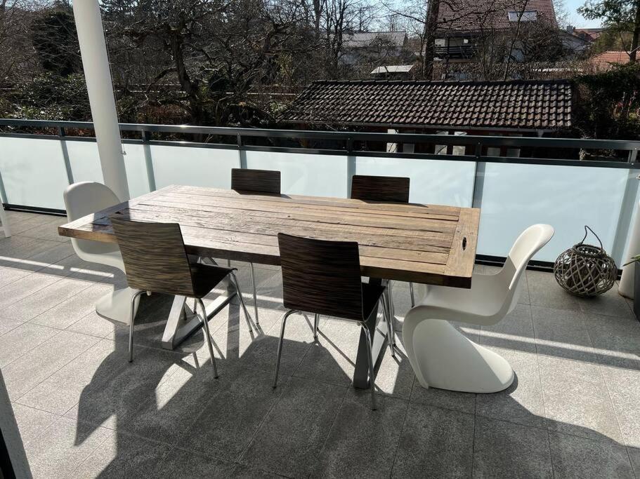 Gemuetliche Wohnung Mit Grosser Terrasse Bruckmühl エクステリア 写真
